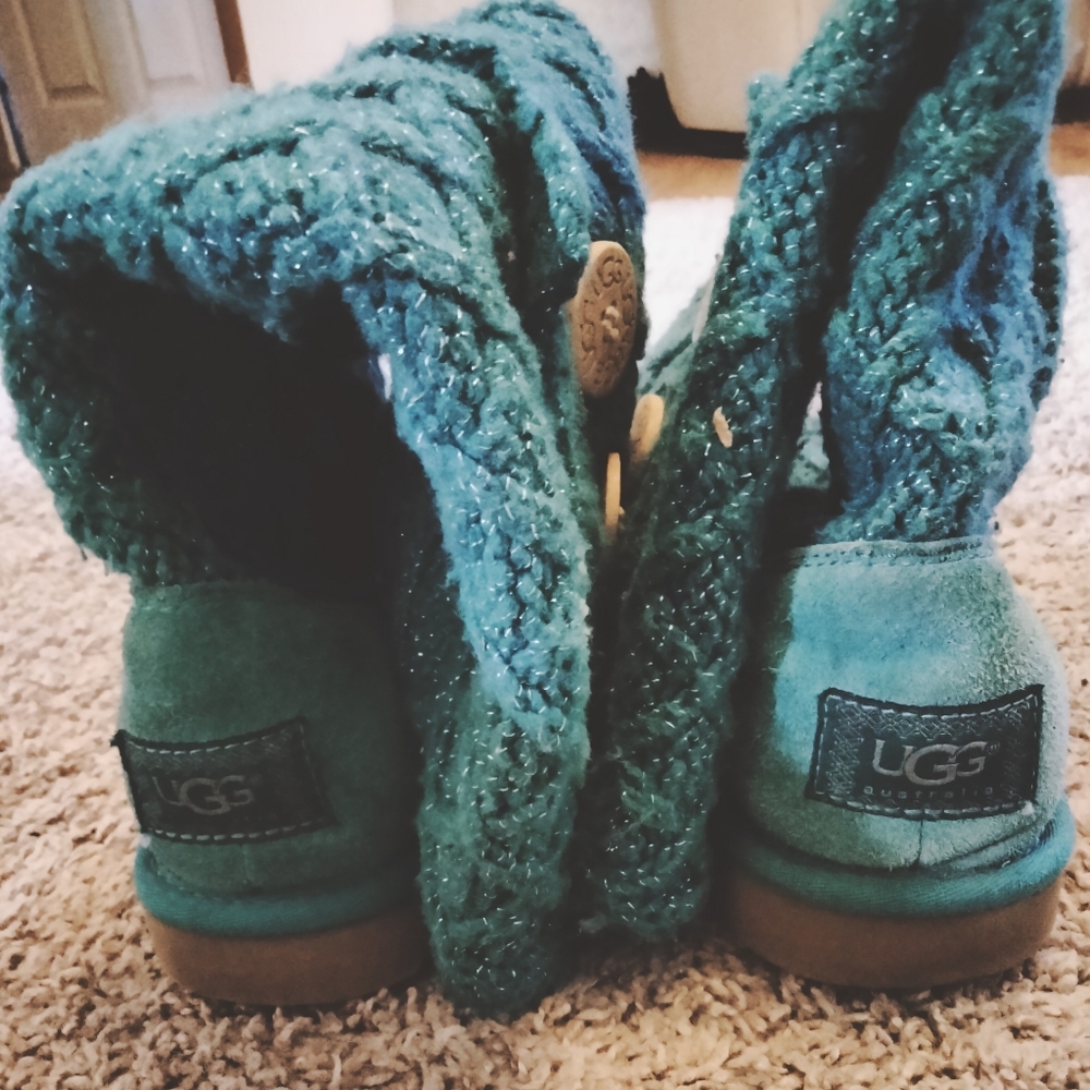 UGG Cardy Classic Knit Sweater Boots Size 8